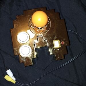 Retro Gold Limited Edition Pac-Man TV Plugin Game